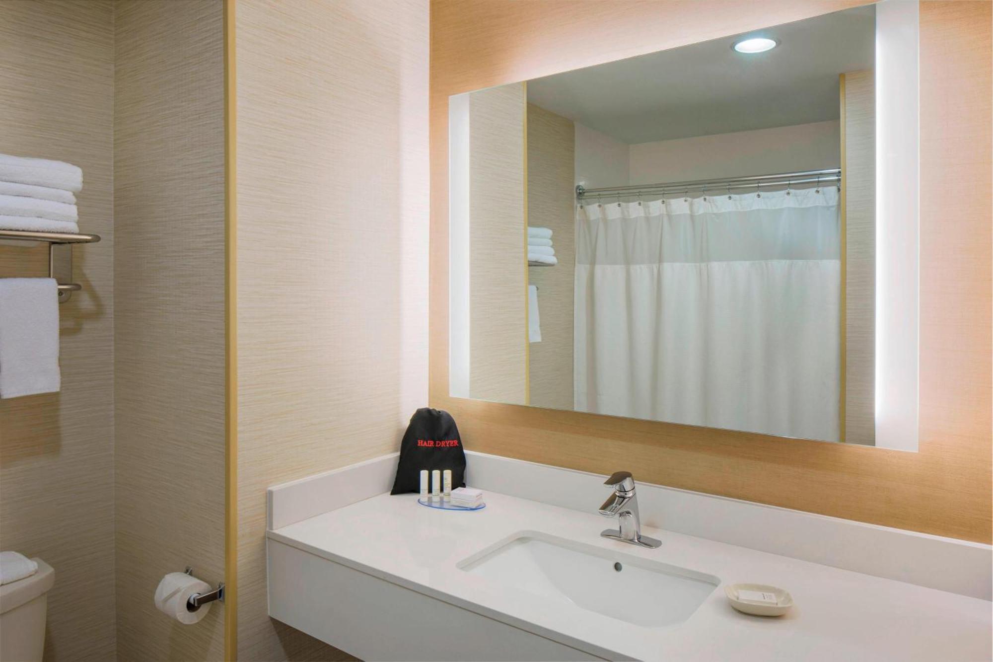Fairfield Inn & Suites By Marriott Bridgewater Branchburg/Somerville מראה חיצוני תמונה