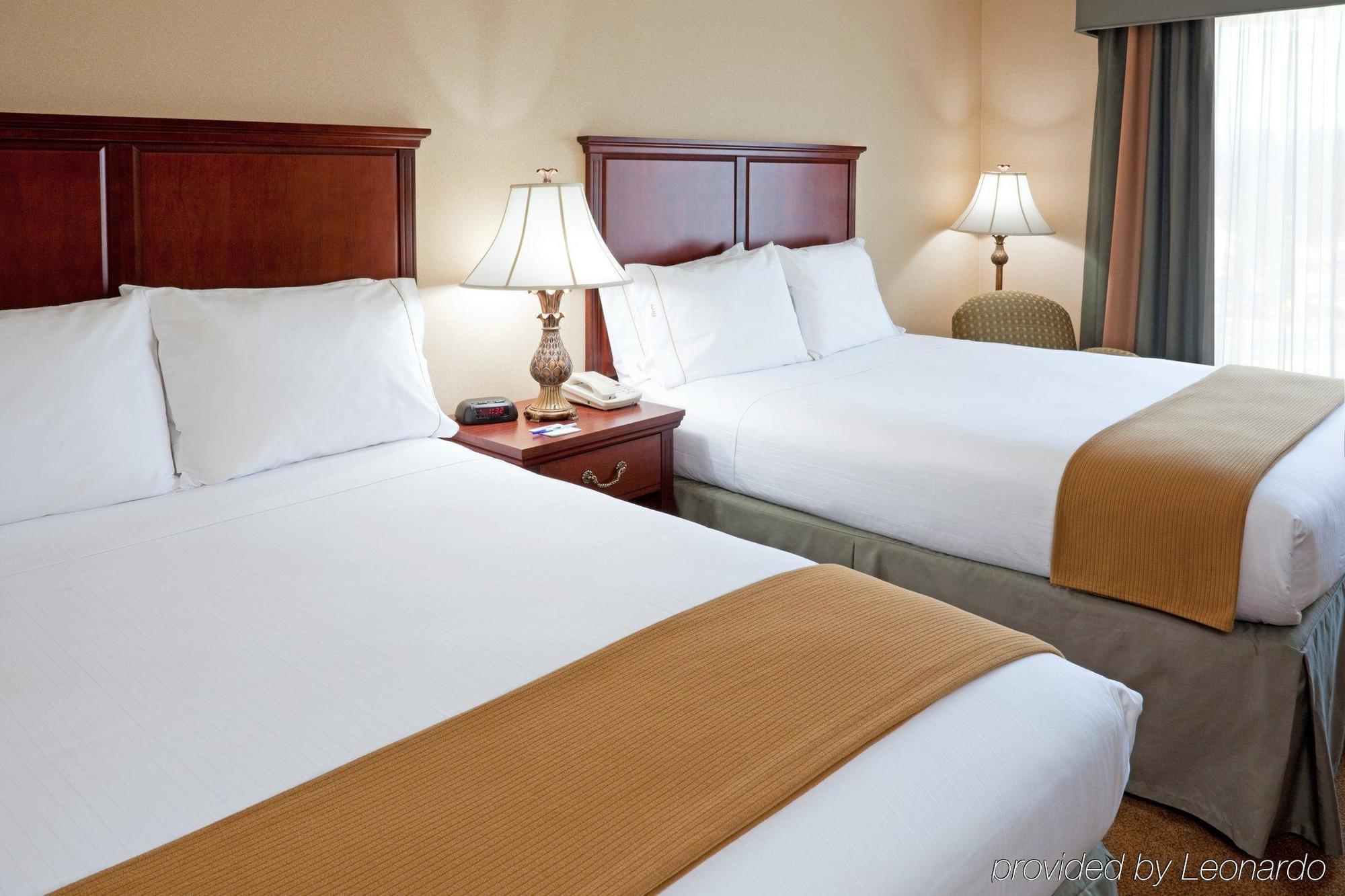 Fairfield Inn & Suites By Marriott Bridgewater Branchburg/Somerville מראה חיצוני תמונה