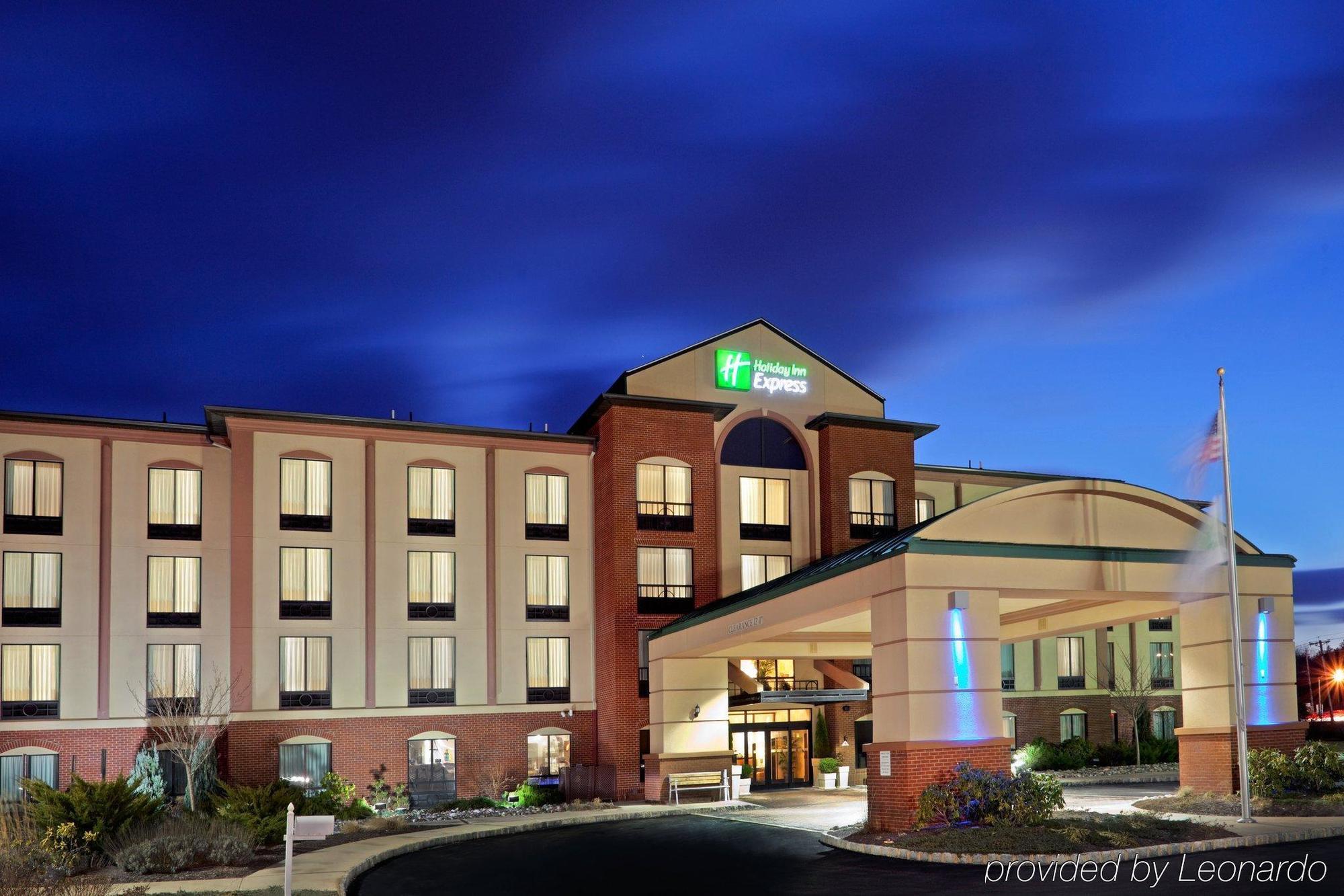 Fairfield Inn & Suites By Marriott Bridgewater Branchburg/Somerville מראה חיצוני תמונה